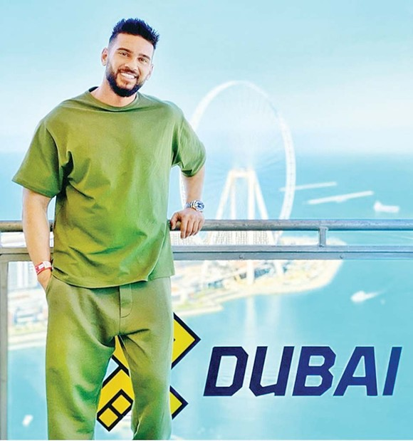 Vacanţă de 5 stele pentru Dorian Popa şi iubita lui, în Dubai