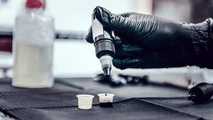 (P) Tatuaje și piercing: cum alegi salonul și artistul potrivit