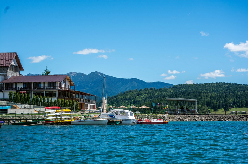 Priveliştea este absolut fantastică la Colibiţa