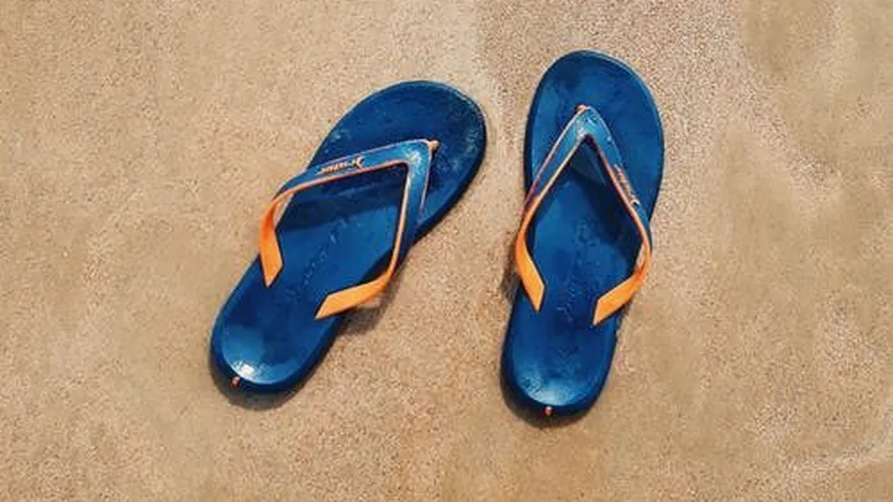 Tragedie cumplită! Un bărbat a fost aruncat în aer de o mină pe o plajă din Odesa. Soția și copilul erau chiar lângă el