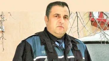 Politistul din Lehliu care a salvat sute de vieti anul trecut a intrat in greva foamei!