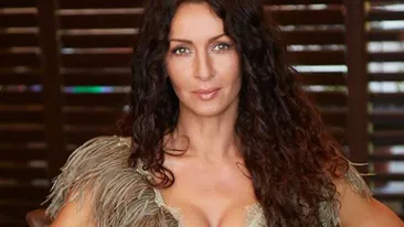 Paine cu…N-o sa ghicesti niciodata ce mananca Mihaela Radulescu pe un iaht de lux. Pozele au fost facute publice