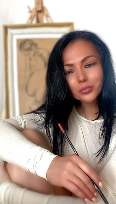 Simona Sensual, propunere contra unei sume uriașe (Foto: Facebook)