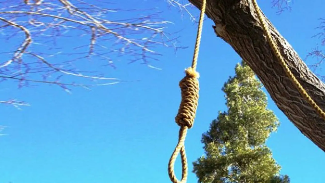 Un tânăr de 20 de ani şi-a pus capăt zilelor chiar de ziua lui! A fost găsit spânzurat într-o salcie