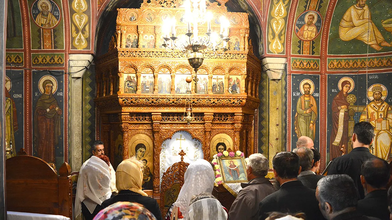 Primul județ din România în care s-au interzis slujbele în Biserică