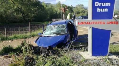 Imagini cutremurătoare! Cel mai cunoscut manelist din Bistriţa a murit într-un teribil accident rutier! 