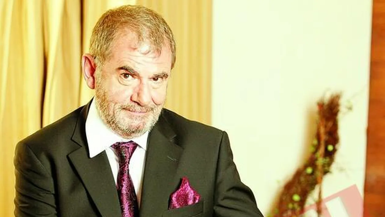 Gigi Dumbrava isi trece telefonul la secret