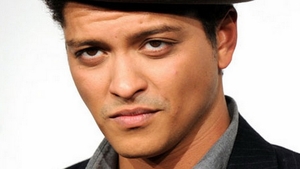 Bruno Mars, distrus de durere! A primit cea mai proasta veste: mama cantaretului a incetat din viata