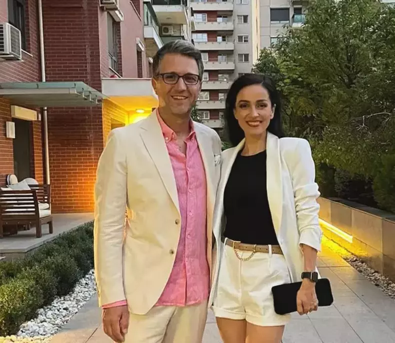 Imagini RARE de la nunta lui Andi Moisescu cu Olivia Steer. Evenimentul fastuos a avut loc la Casa Doina din București