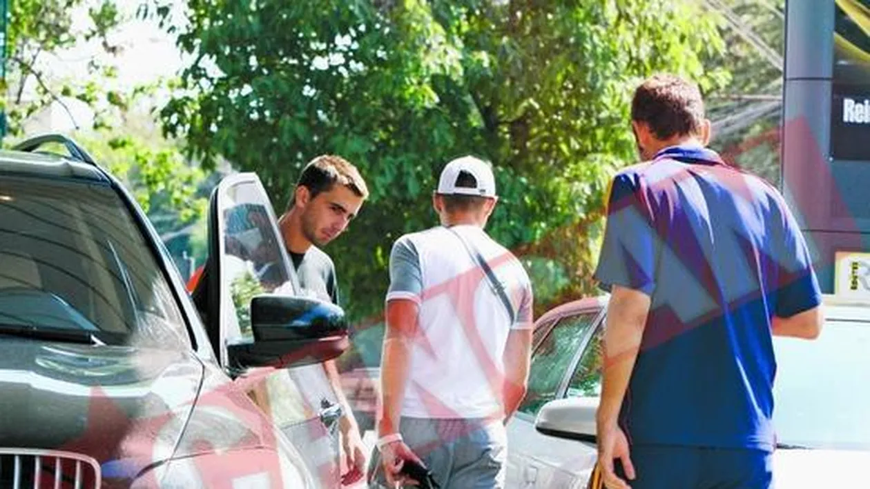 Grupul stelistilor petrecareti s-a dat pe apa plata