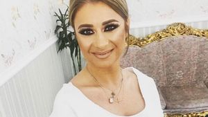ANAMARIA PRODAN, ipostaze tandre c-un fotbalist celebru de la noi. Se afla pe stradă când...