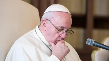 Papa Francisc, mesaj de compasiune după incendiul de la ATI care a luat 10 vieți: ”Mă rog pentru ei!”