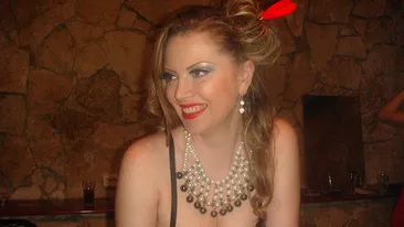 Soţia lui VIOREL LIS s-a lăudat cu poza ASTA, dar când s-au uitat toţi la decolteu... Ce a mărturisit OANA LIS despre sânii ei! Cred că...