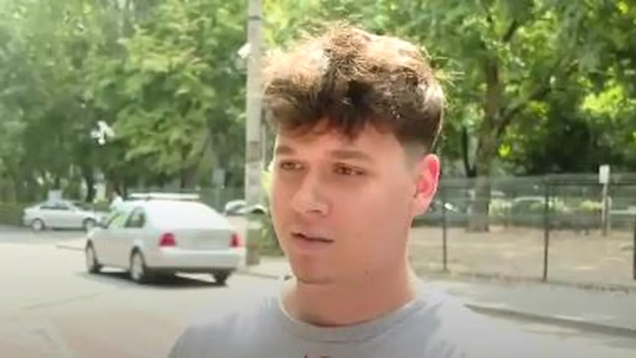 Ce a pățit băiatul din imagine, după ce a adormit la BAC: ”M-au trezit supraveghetoarele în...”