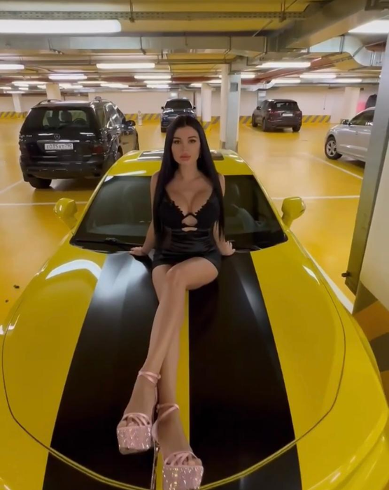 Viața bate filmul pentru Ekaterina! A fugit de acasă la 16 ani și astăzi este una dintre cele mai bogate femei din Rusia