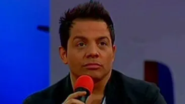 La asta nu se astepta niciodată! Jean de la Craiova, dezbracat de o femeie: M-a lăsat in ciucurelul gol