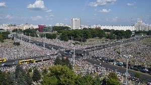 Opt zile consecutive de proteste în Belarus! Sute de mii oameni au cerut plecarea lui Alexander Lukașenko de la putere