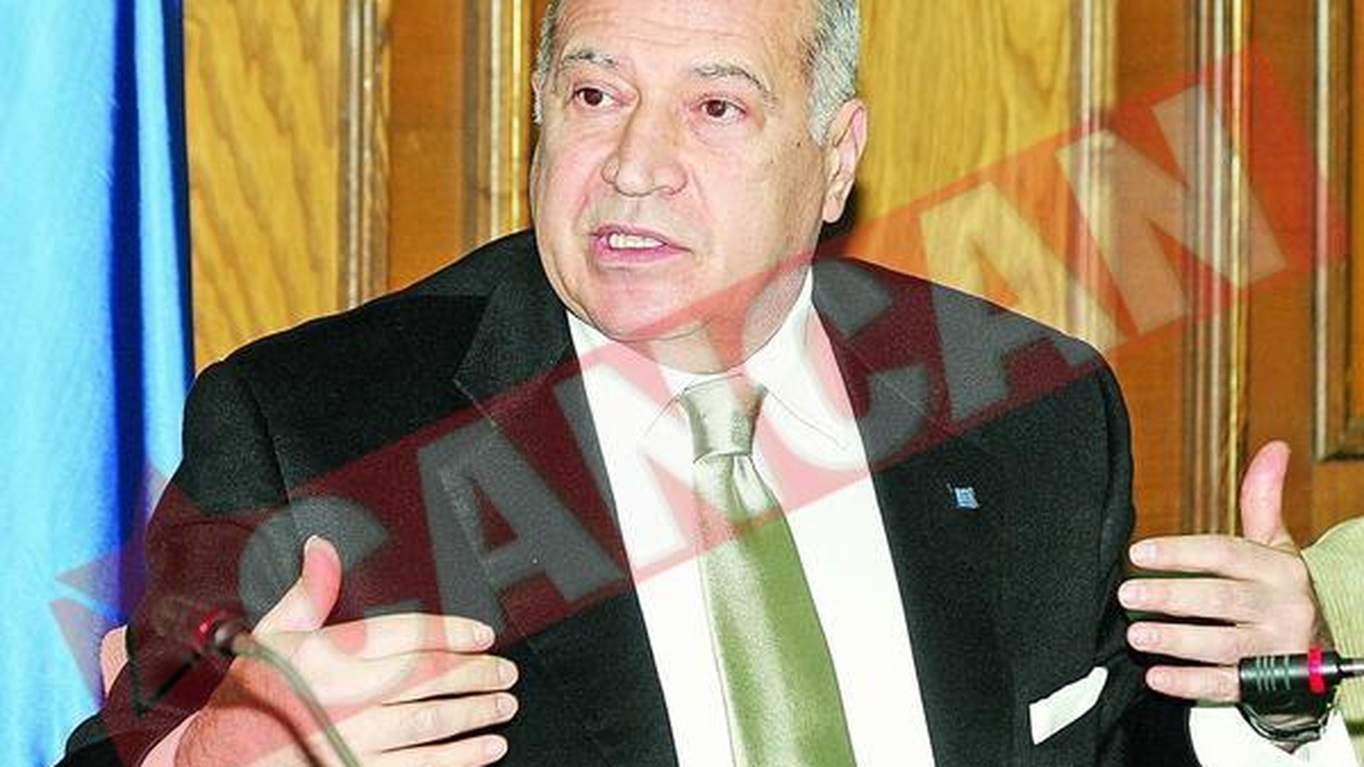 Voiculescu cere promulgarea Legii caselor nationalizate