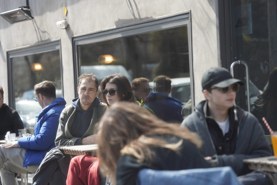 Vladimir Drăghia și Alice Cavaleru au ieșit la terasă, în Dorobanți, unde au mâncat sushi (Foto: CANCAN.RO)
