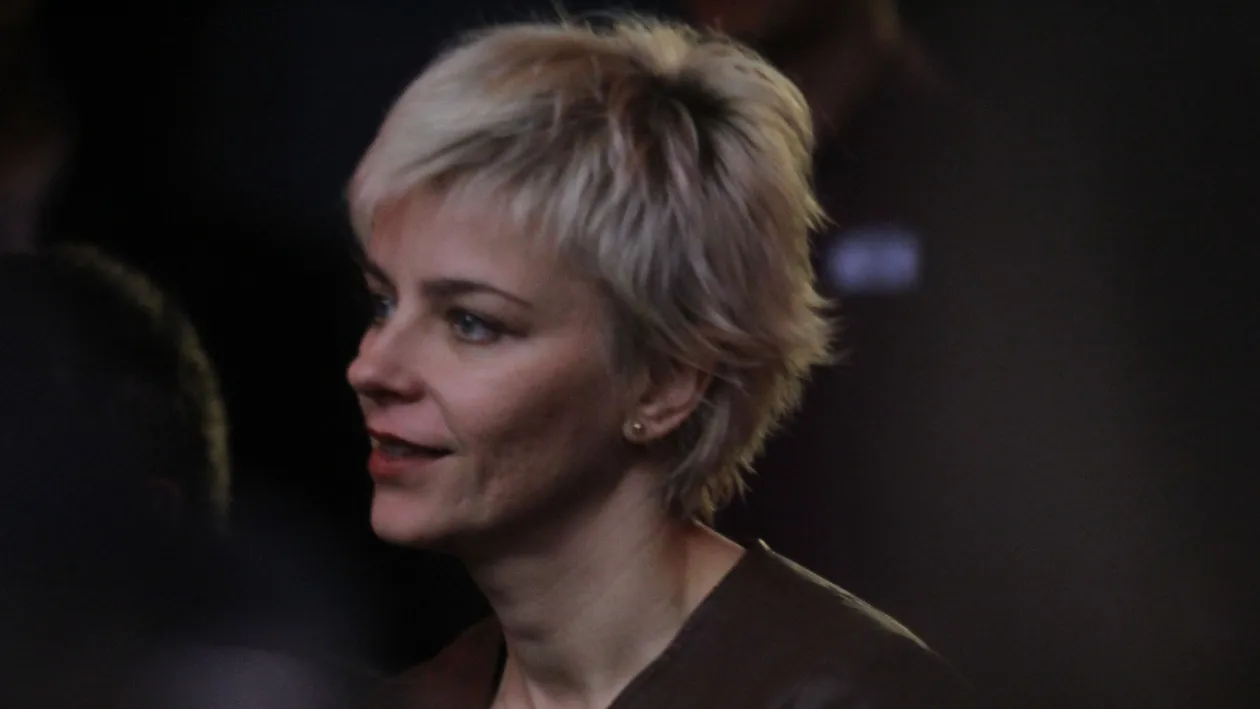 Unde sunt stralucirea si exuberanta de odinioara? Imagini cu Gianina Corondan complet schimbata!