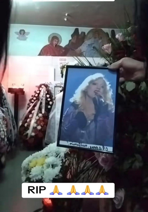 Ce s-a întâmplat la înmormântarea lui Florin Moldovan, alias Naomy. Cine a participat din familia primului transgender din România