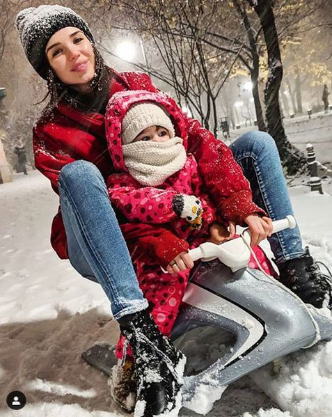 Alice Cavaleru și Zora