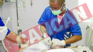 Iesencele s-au sinucis in lant de Craciun