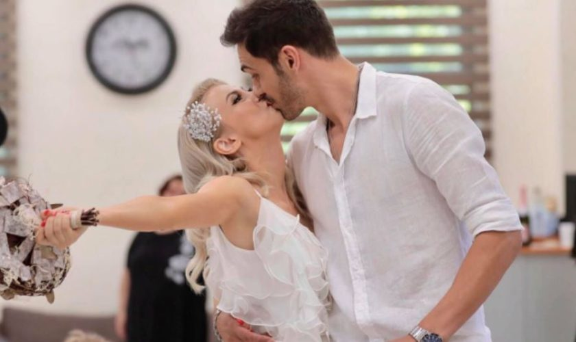 Andreea Bălan face terapie după despărţirea de George Burcea! Care este cel mai negru scenariu pe care îl are cu fetiţele ei