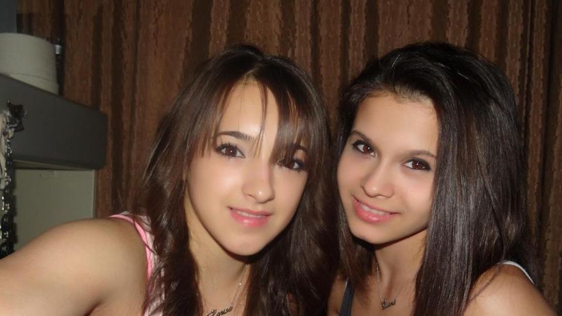 O noua lovitura pentru sportul romanesc? Desi sunt minore, doua dintre campioanele noastre posteaza astfel de poze pe facebook