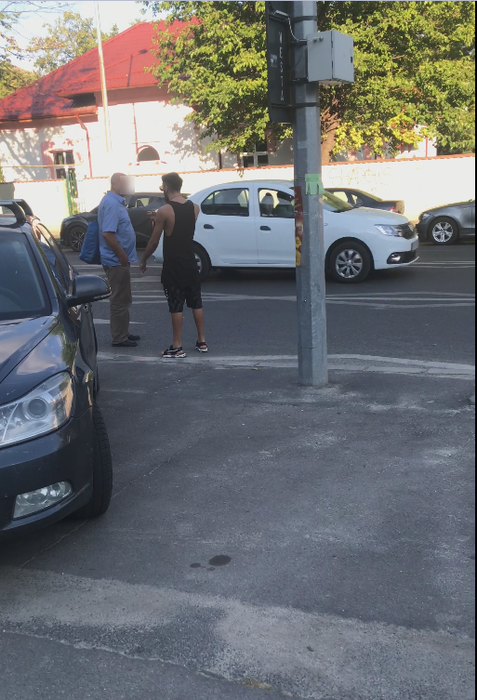 Fulgy susține că bătrânul pe care l-a umilit i-a jignit familia