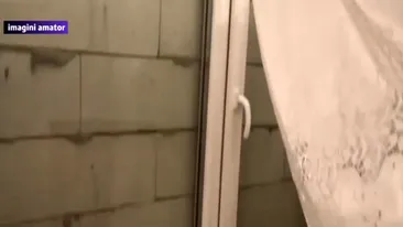 Dorel de Filiaşi! Ferestrele liceului, acoperite cu un zid! Ce soluţii a găsit conducerea!