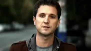 Andi Moisescu, cuprins de lacrimi: Prin fata ochilor imi defileaza creatii Bianca Dragusanu, Laurette, Simona Senzual