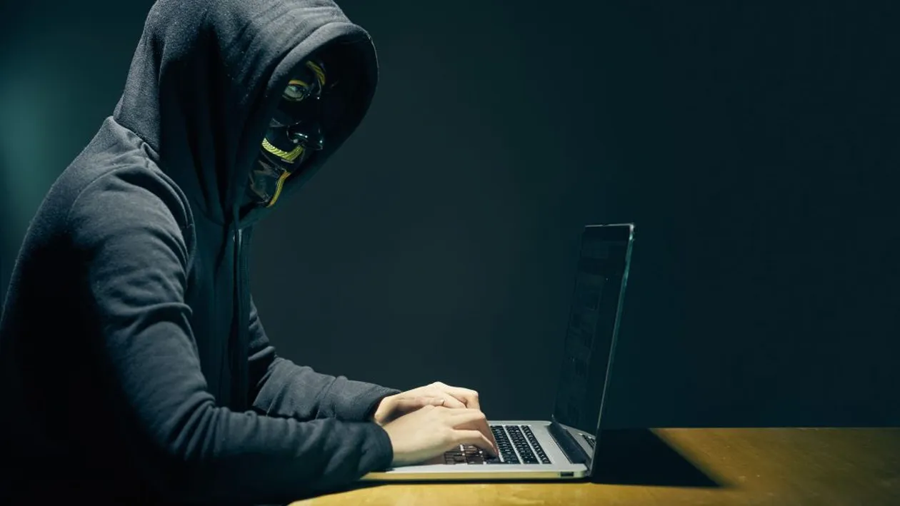 BOOKING, atacat de hackeri! Cum încercau să le fure banii clienților