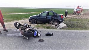 Motociclist spulberat de mașină, în Dâmbovița. A fost nevoie de elicopterul SMURD