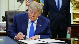 Donald Trump reduce numărul vaccinurilor recomandate copiilor din SUA. Decizia care contrazice recomandările medicilor