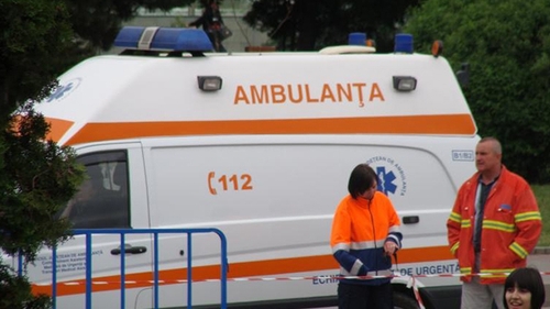 Caz SOCANT in Romania! Doi soti au fost gasiti morti imbratisati, in curtea casei