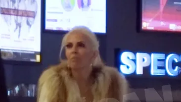 Nu mai sunt mare, dar vezi ce frumos atarn? Imagini de groaza cu Raluca Badulescu dupa ce a slabit intr-o perioada record!