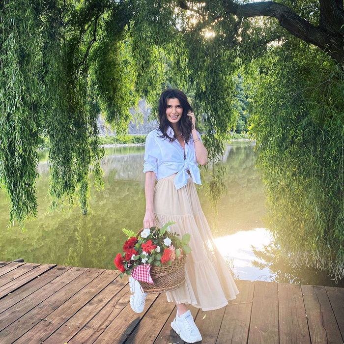 Ioana Filimon, apariție incendiară cu o salopetă ”indecent” de mulată: ”Mama n-a crescut o lașă!”