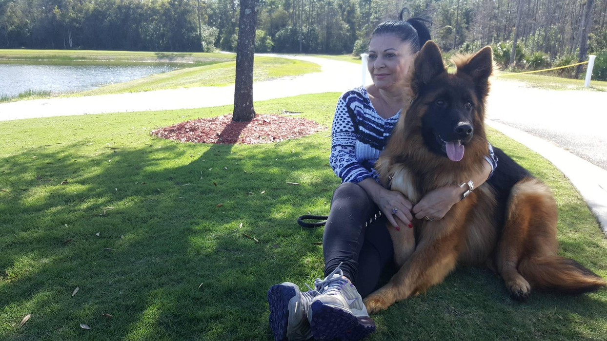 Elena Cârstea adoră animalele. (Sursa: Facebook)