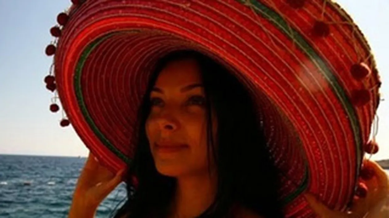 Corina Caragea a fost in vacanta in Barcelona si la Bodrum!