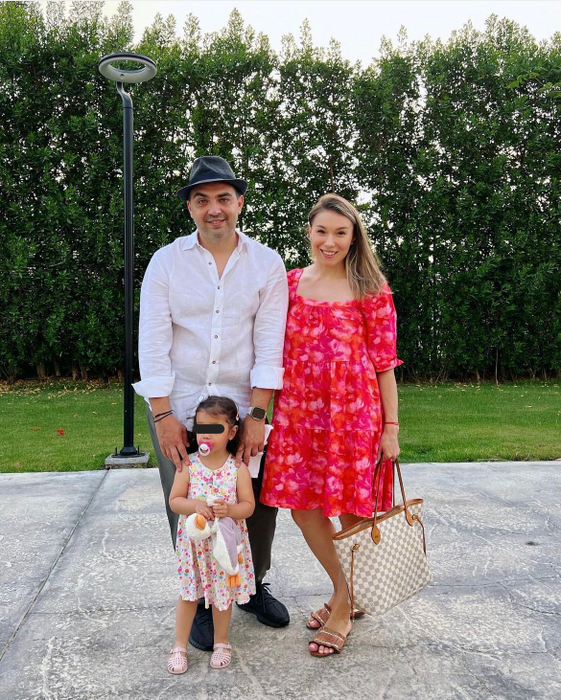 Monica Roșu este o mamă autoritară
