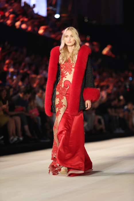 Conceptul  Dosso Dossi Fashion Show a luat naştere în urmă cu 15 ani, în 2002, şi aparţine omului de afaceri Ahmet Eraslan