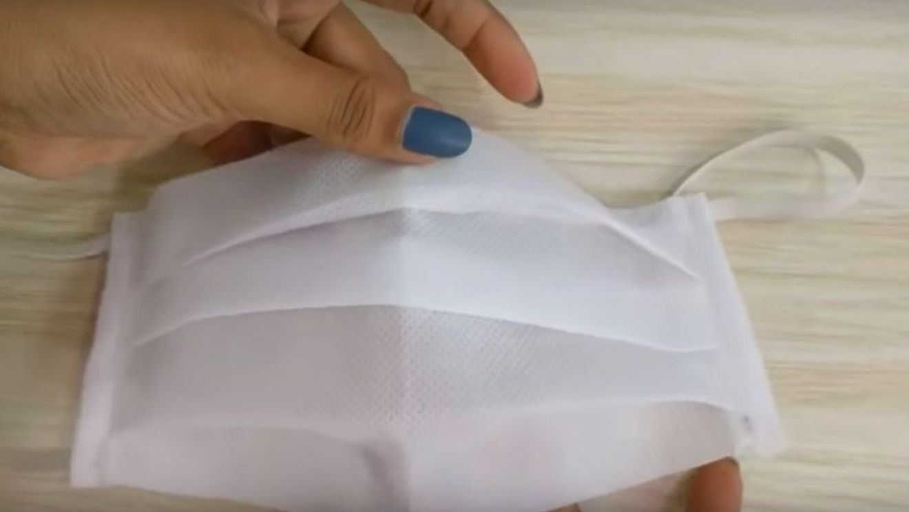 Cum poți să-ți faci o mască chirurgicală în propria casă și de ce materiale ai nevoie