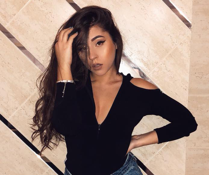 Nicole Cherry sfidează vremea! Cum s-a fotografiat artista