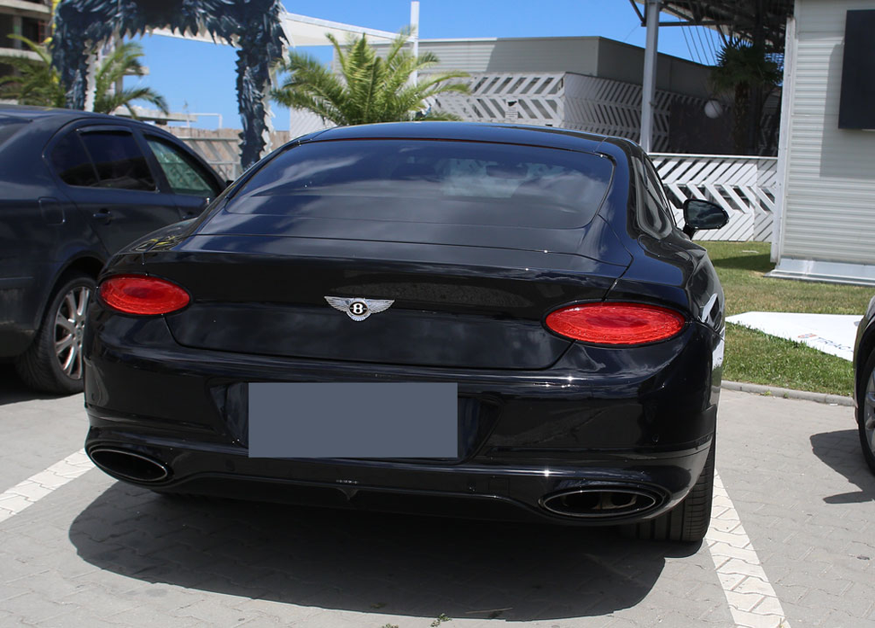 Ionuț Andrei Radu a apărut la Mamaia cu un Bentley de 250.000 €!