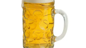 Romanii beau mai putina bere! Consumul a scazut cu 11% in primul semestru