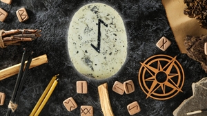 Horoscop rune azi, 4 mai 2026. Eihwaz anunță încheierea unor cicluri pentru acești nativi: vin noi începuturi!