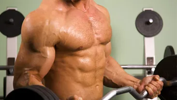 Moarte suspectă în Botoşani! Un culturist de 17 ani a murit în faţa blocului în care locuia