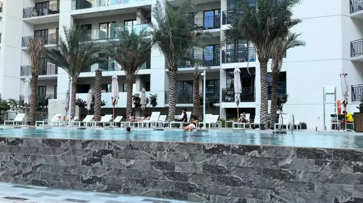 Cum arată apartamentul din Dubai al lui Armin Nicoară și al Claudiei Puican! E aproape de Burj Khalifa și se poate închiria