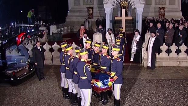 Regele Mihai I a fost înmormântat cu onoruri militare